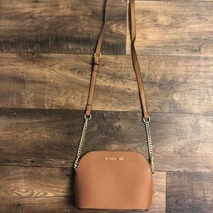 Faux Michael kors crossbody (missing K)
